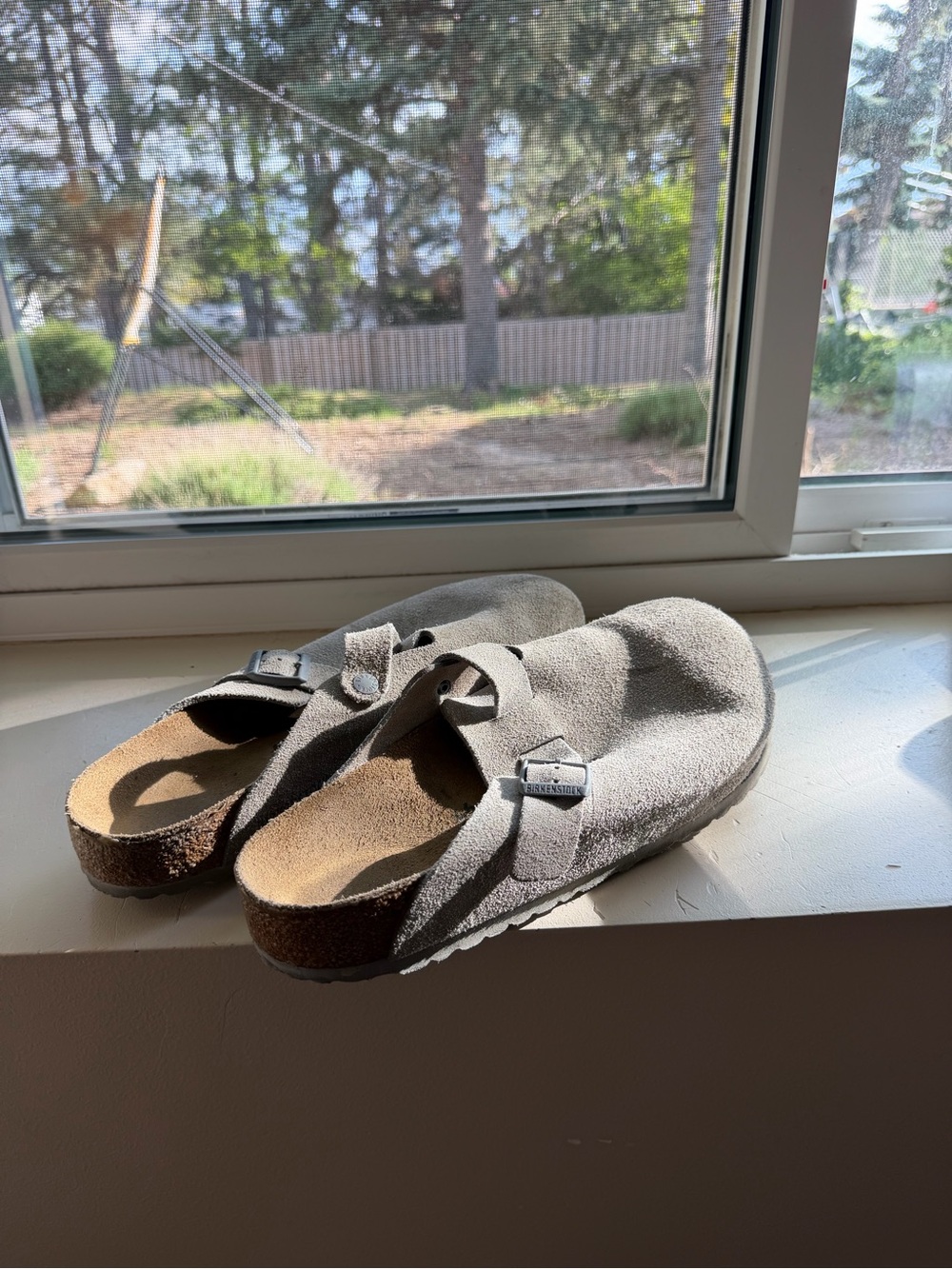Barely used Birkenstock Cream Suede Mules